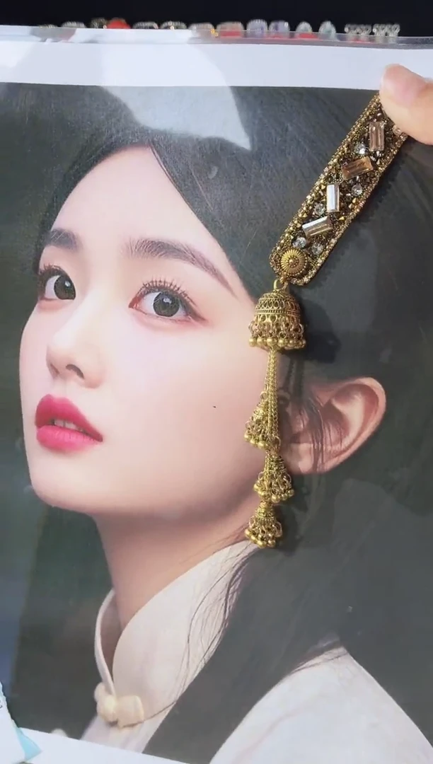 仿水晶铁合金69原创发夹一对