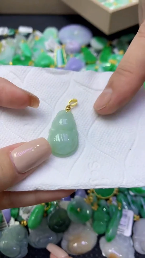 颈饰未镶嵌翡翠天然缅甸翡翠A货