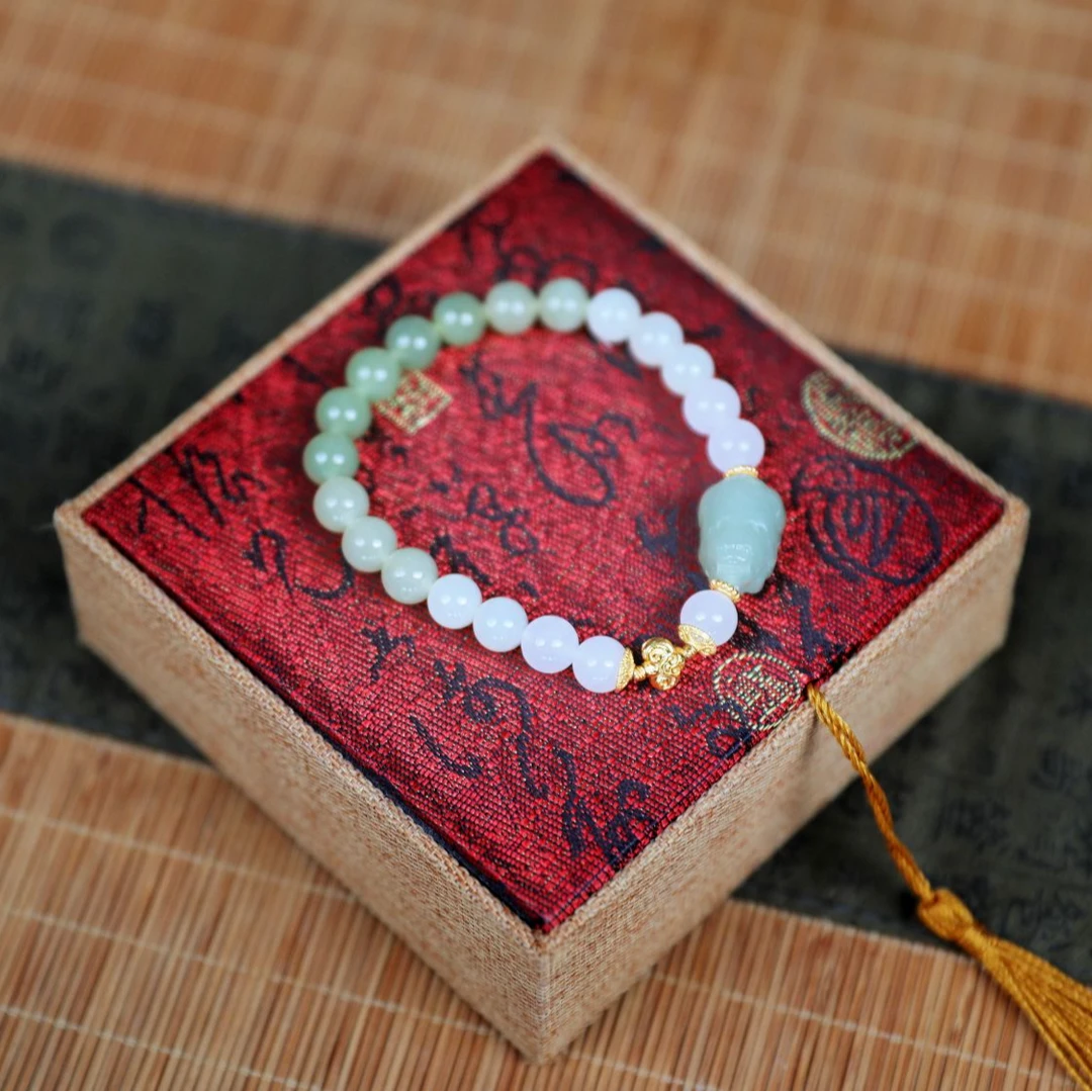 天然和田玉高冰配渐变色貔恘手串