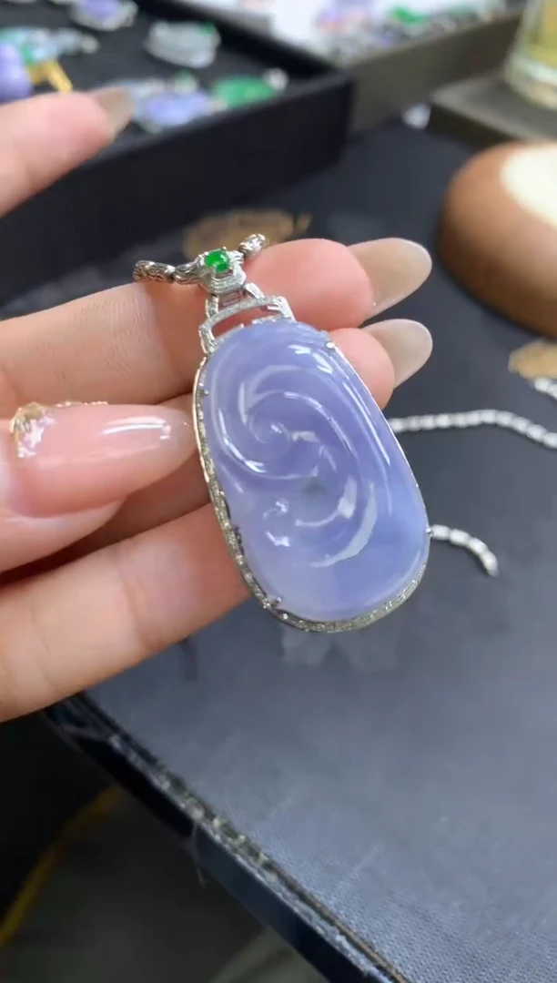 翡翠18K金镶嵌吊坠(不含链)如意