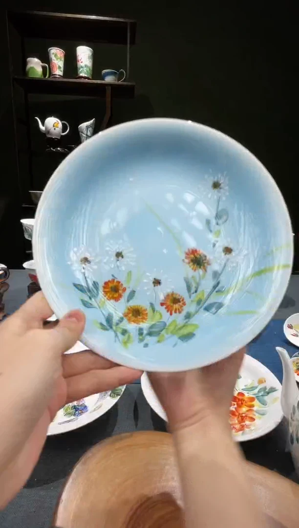 盘景德镇高温釉下彩8英寸窝盘蒲公英雏菊