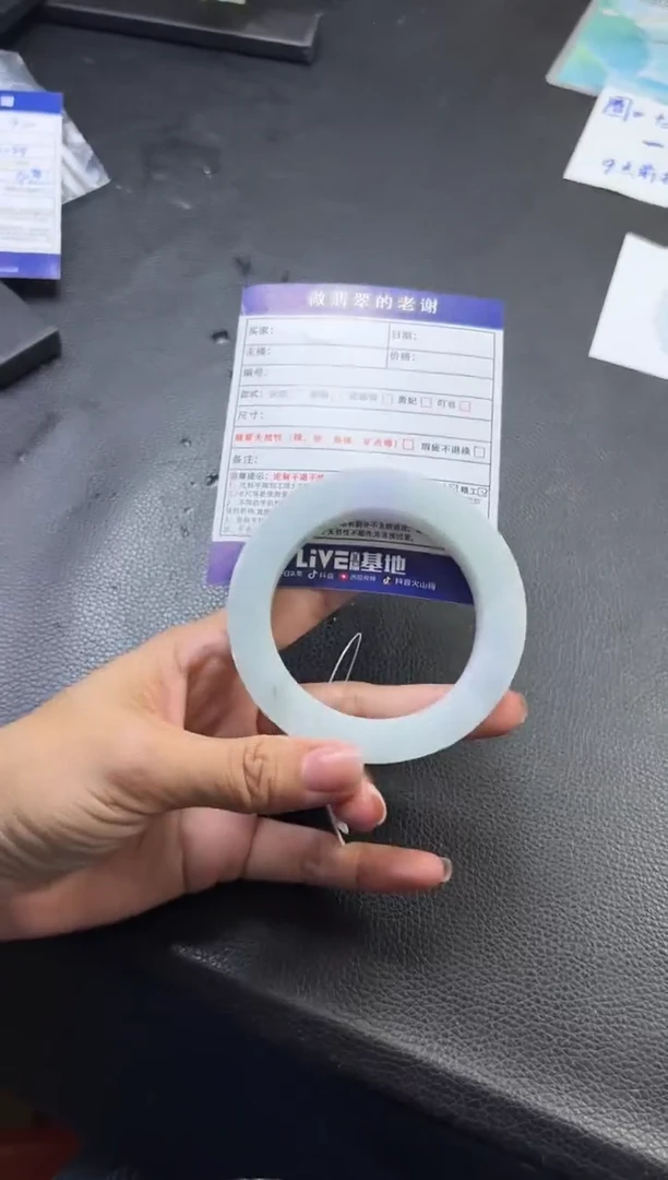 未镶嵌定制手镯不退不换定制翡翠牛*定制手镯不退不换