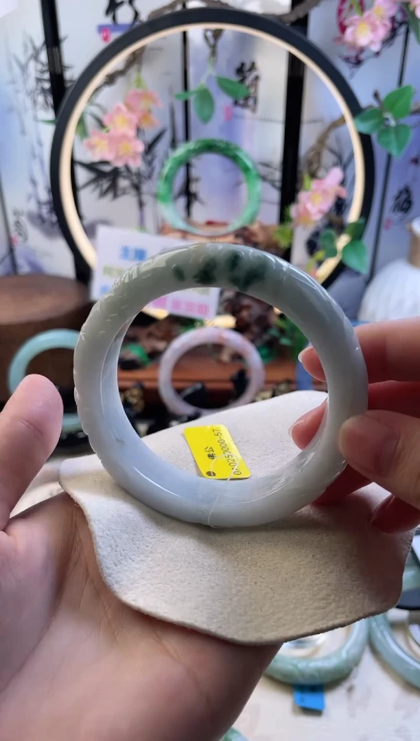 未镶嵌手镯翡翠8  翡翠手镯 58