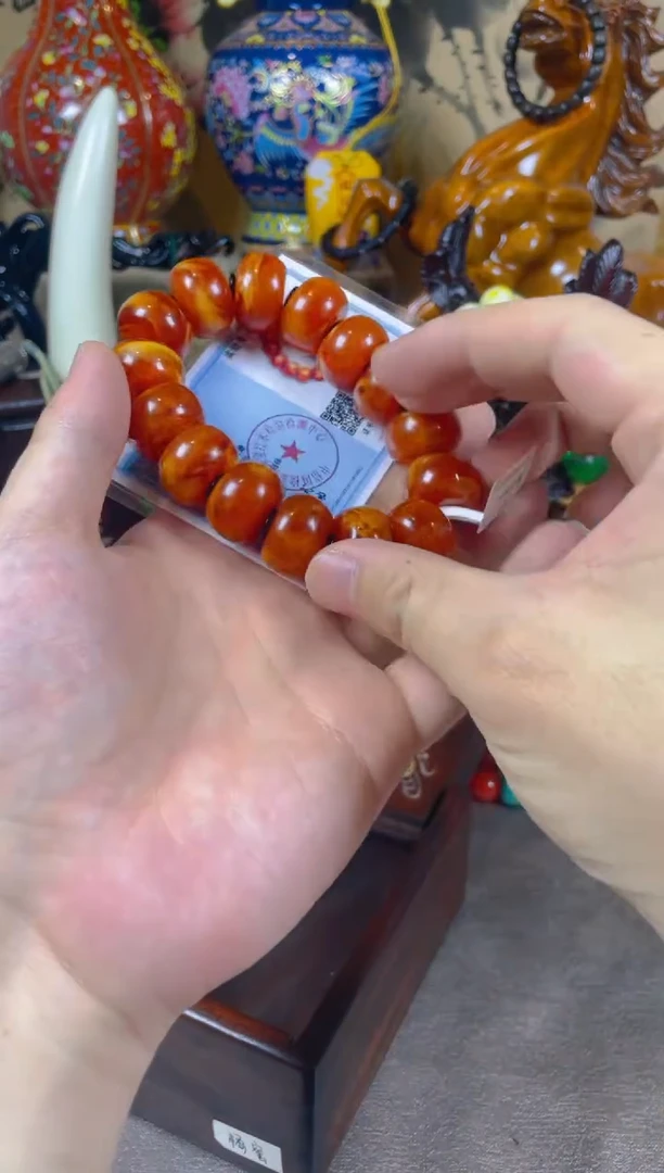 手串琥珀未镶嵌-------------老蜡