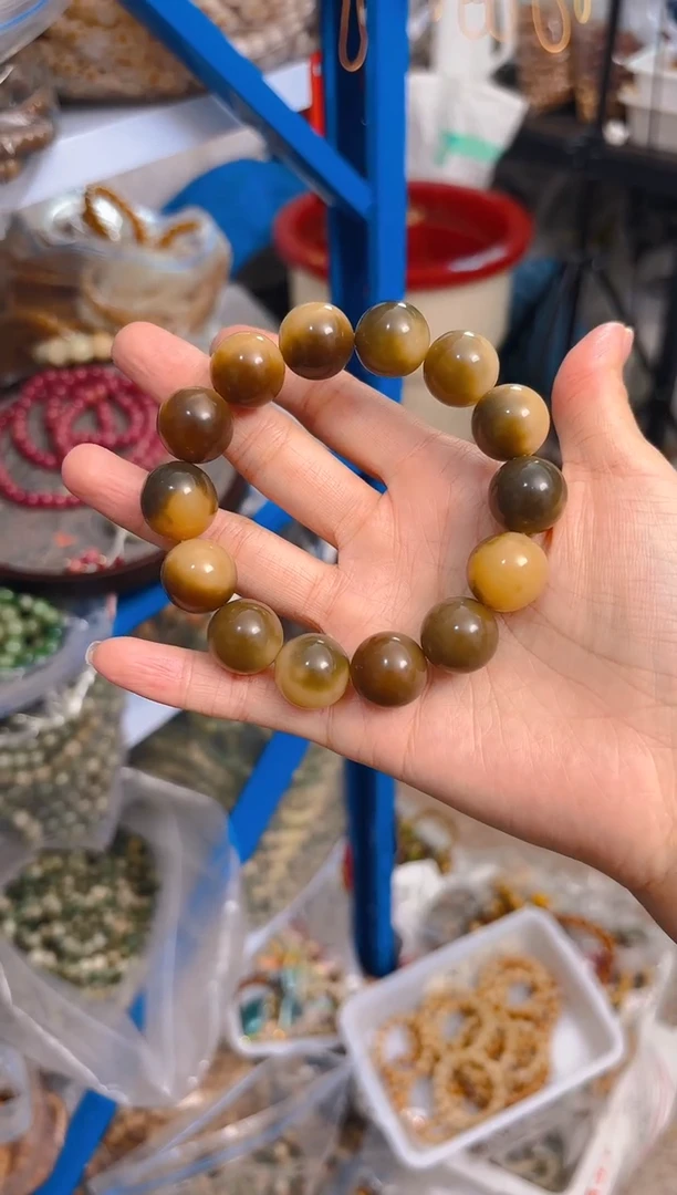 吊坠菩提根/象牙果卡17花皮单圈手串