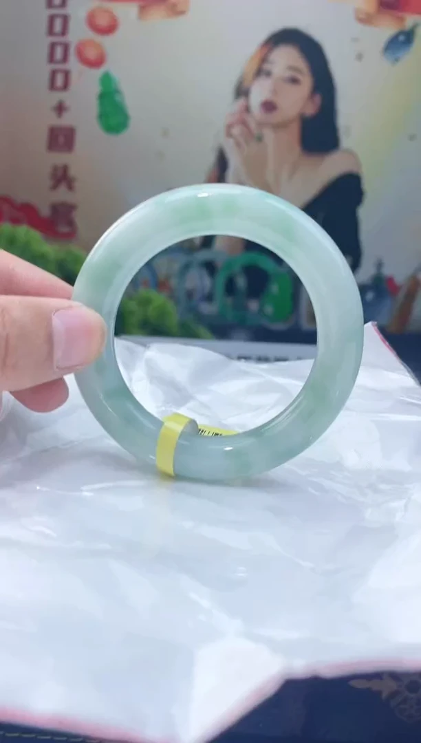 【闪购商品】翡翠手镯未镶嵌12手镯