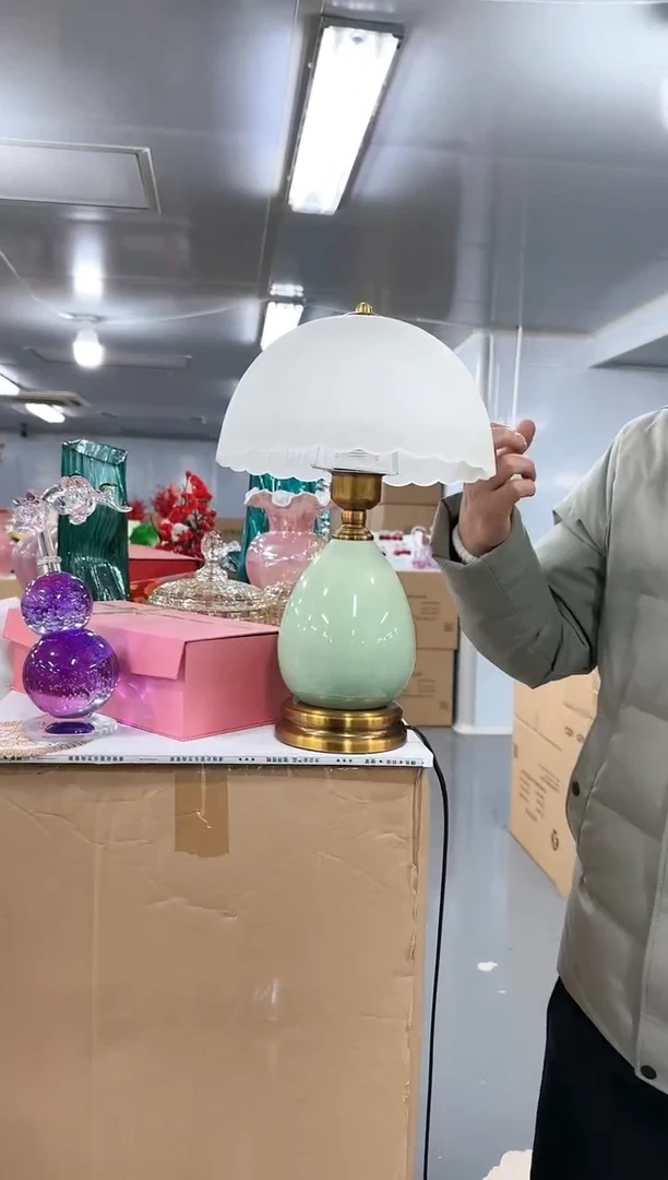 【闪购商品】玻璃云泰0012