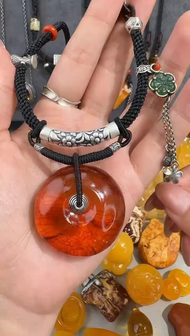 未镶嵌琥珀裸石曼*曼琥珀
