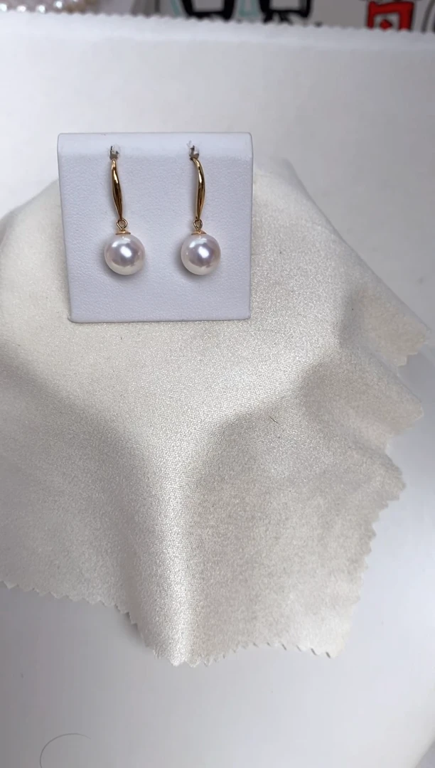 18K金镶嵌海水珍珠耳饰7.5-8mm