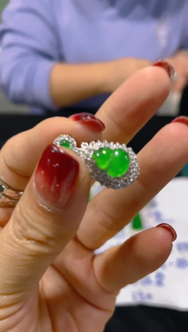 【闪购商品】翡翠耳饰未镶嵌天然A货翡翠（多样性发货拍一件发件）