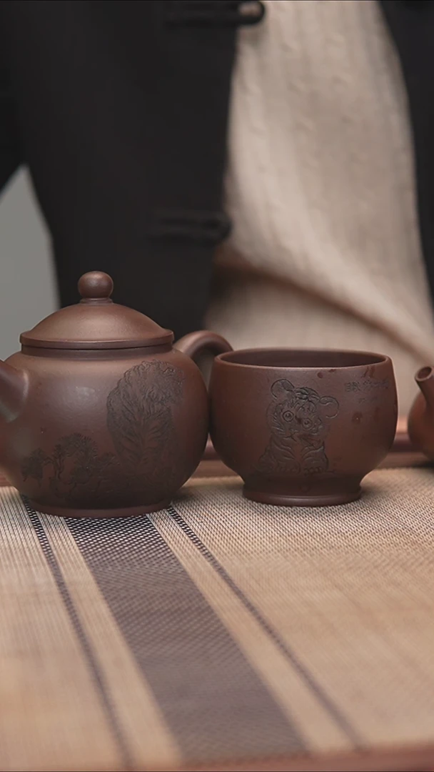 【闪购商品】紫砂茶壶老紫泥巨轮老虎一套杯