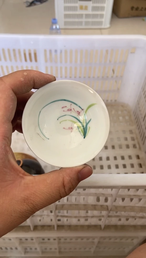 无运费险有瑕疵的摄影的产品有使用过的痕迹有点脏介意勿拍