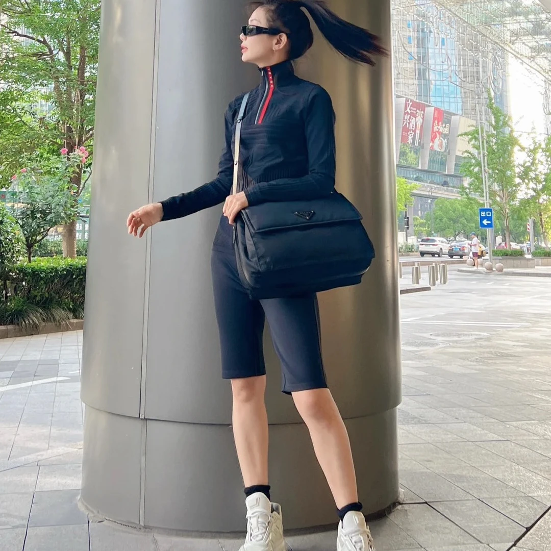 99新 Prada/普拉达 套头上衣/xs码/Xspa4623