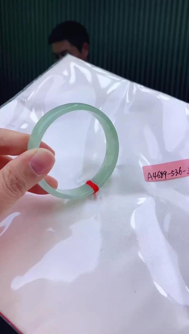 未镶嵌手镯翡翠53+
