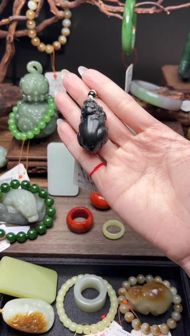 和田玉未镶嵌吊坠(不含链)广西青花 貔貅有瑕疵3