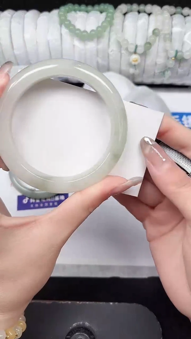 未镶嵌手镯石英质玉155-56/57