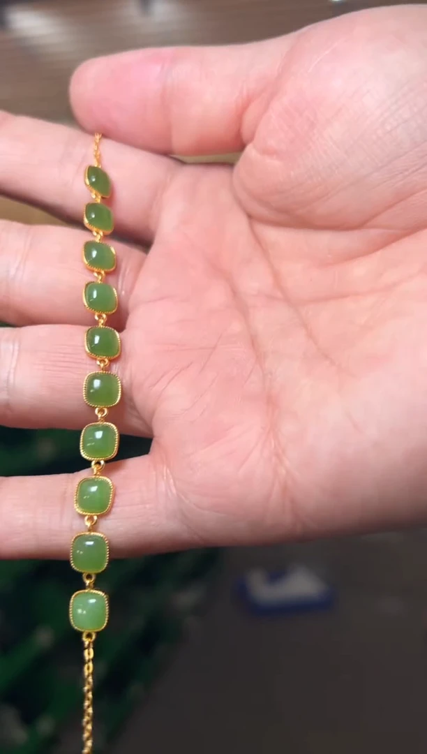 【闪购商品】和田玉手链银S925镶嵌约6*6mm碧玉方形手链S925银