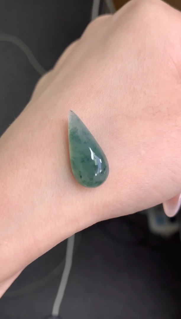 未镶嵌定制翡翠水滴