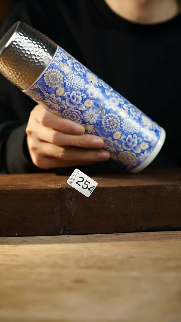 瓷片开播福利！！不顾一切之落单福利！！蓝花保温壶