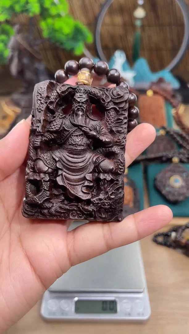 贡木吊坠《巴布亚贡木》新品御龙立刀关公+108颗