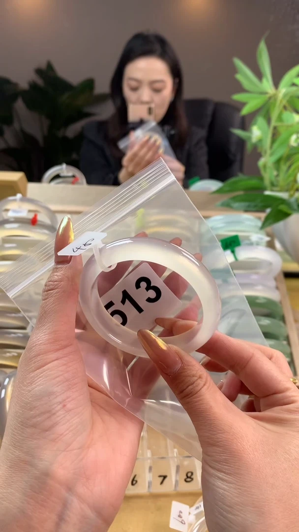 【闪购商品】玛瑙/玉髓手镯未镶嵌513