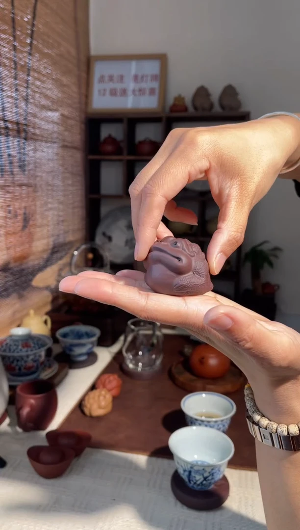 紫砂茶宠  金蟾茶宠 紫色