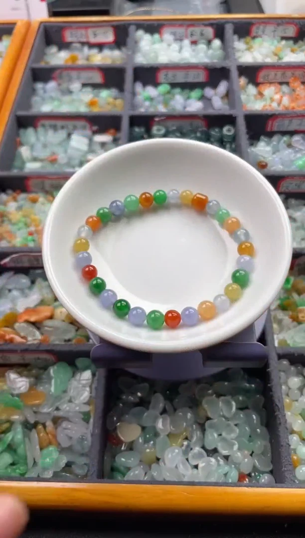 颈饰未镶嵌翡翠00000