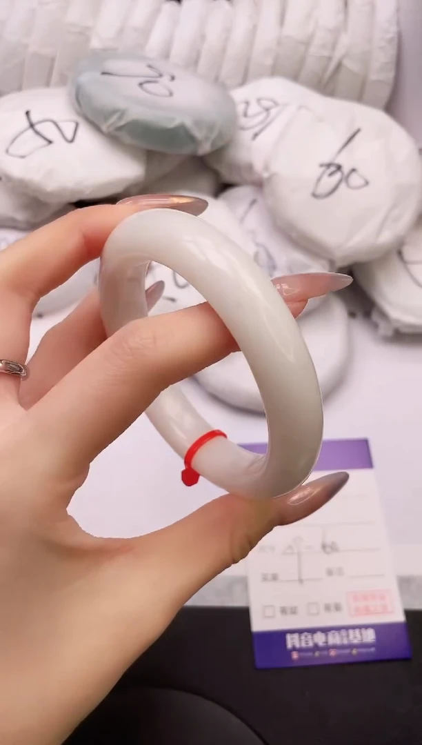 【闪购商品】和田玉手镯未镶嵌27K13-60