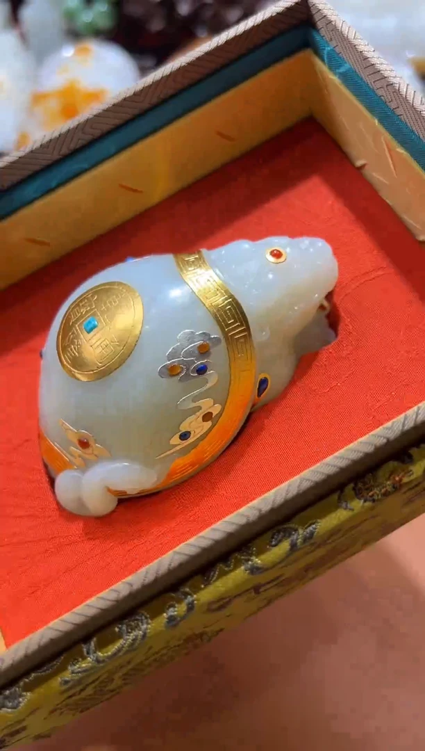 未镶嵌和田玉把件墨*和田玉