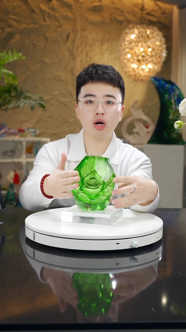 手工艺品琉璃祖母绿钻石切面香薰瓶