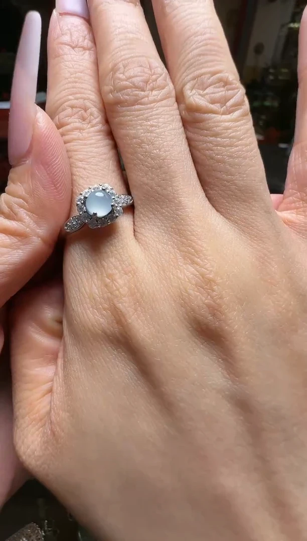 【闪购商品】翡翠吊坠(不含链)未镶嵌翡翠