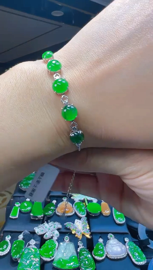 18K金镶嵌手链翡翠046(多样性发货发其一)