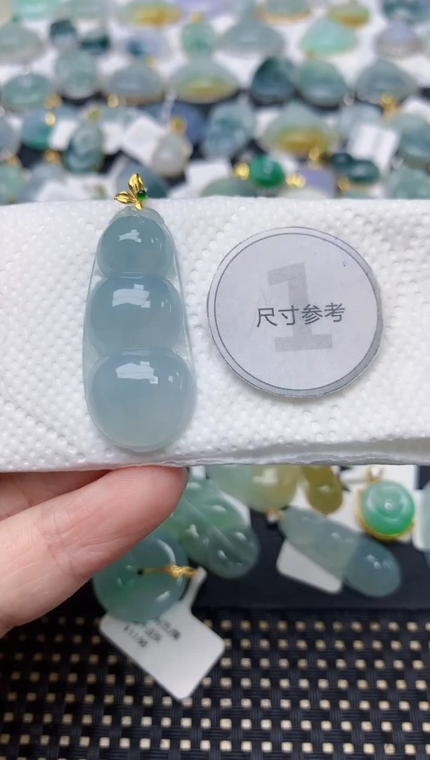 颈饰18K金镶嵌翡翠天然缅甸A货翡翠