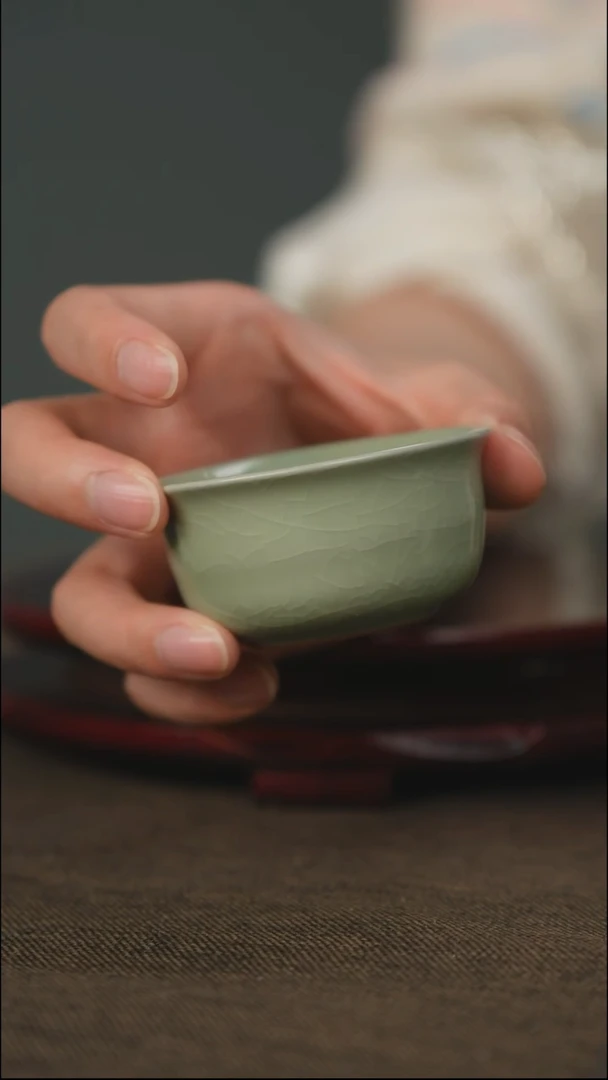 豆绿 小圆杯 无底款