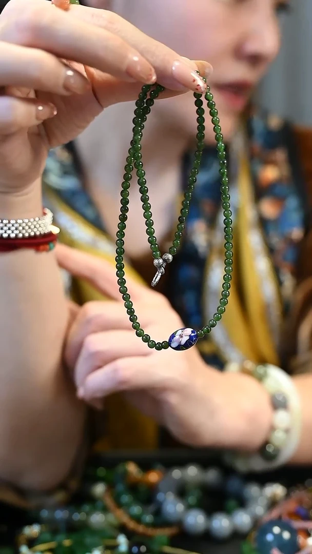 颈饰未镶嵌和田玉全量