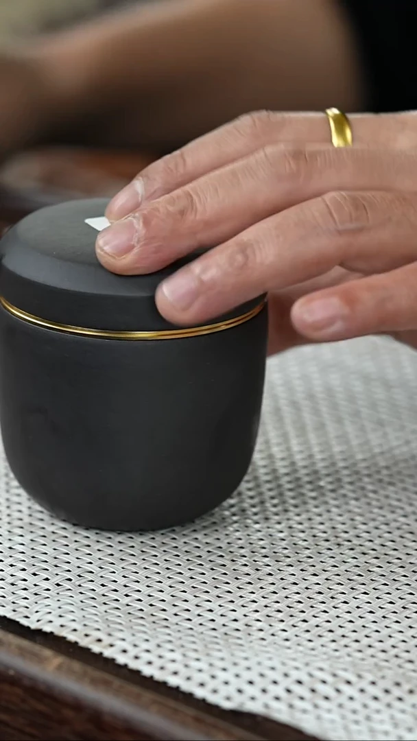 【闪购商品】紫砂其他@@AA15649原矿紫砂