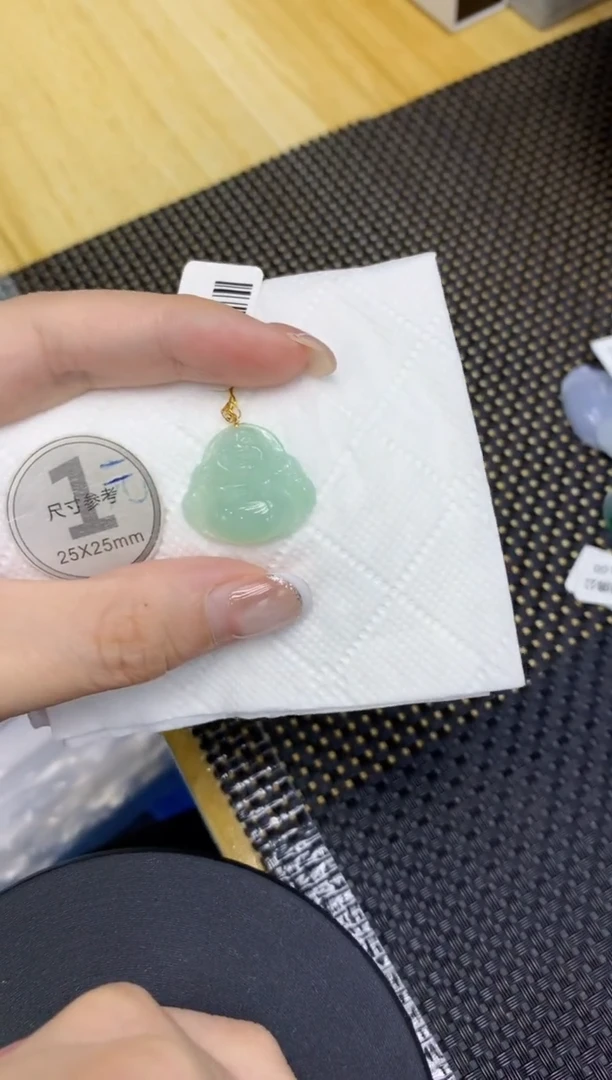 颈饰18K金镶嵌翡翠111111