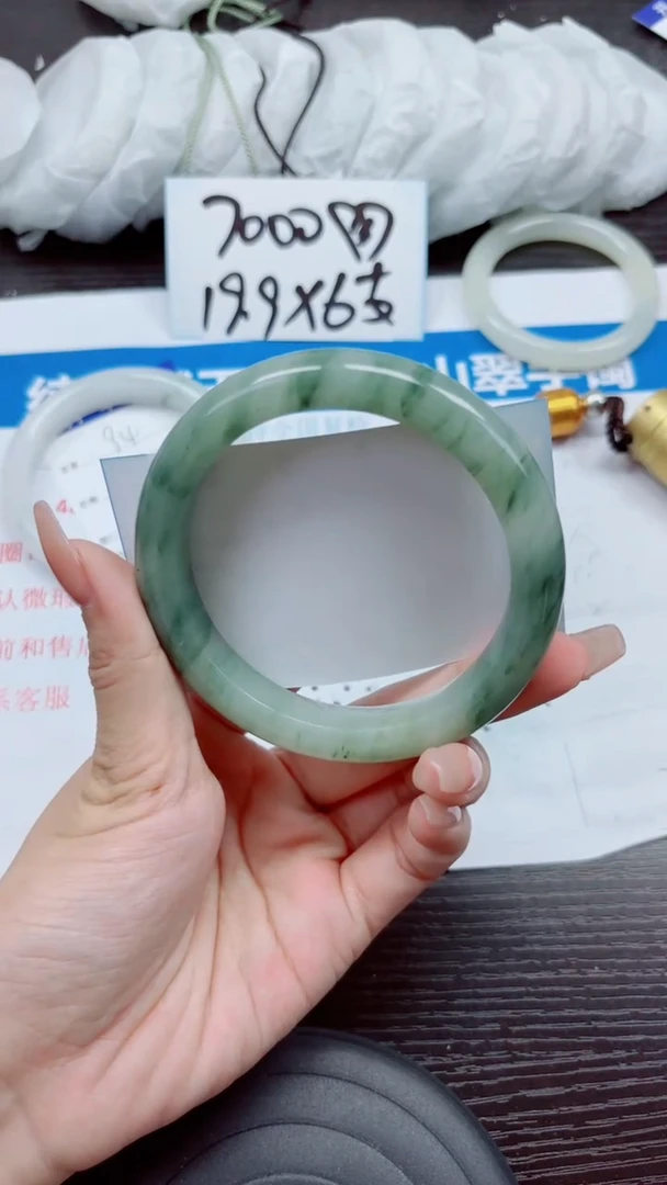 石英质玉手镯未镶嵌A95-64.65