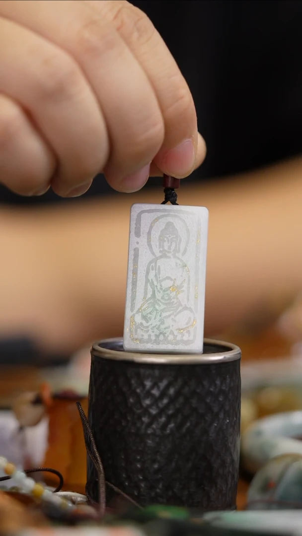 翡翠未镶嵌颈饰翡翠吊坠-佛牌