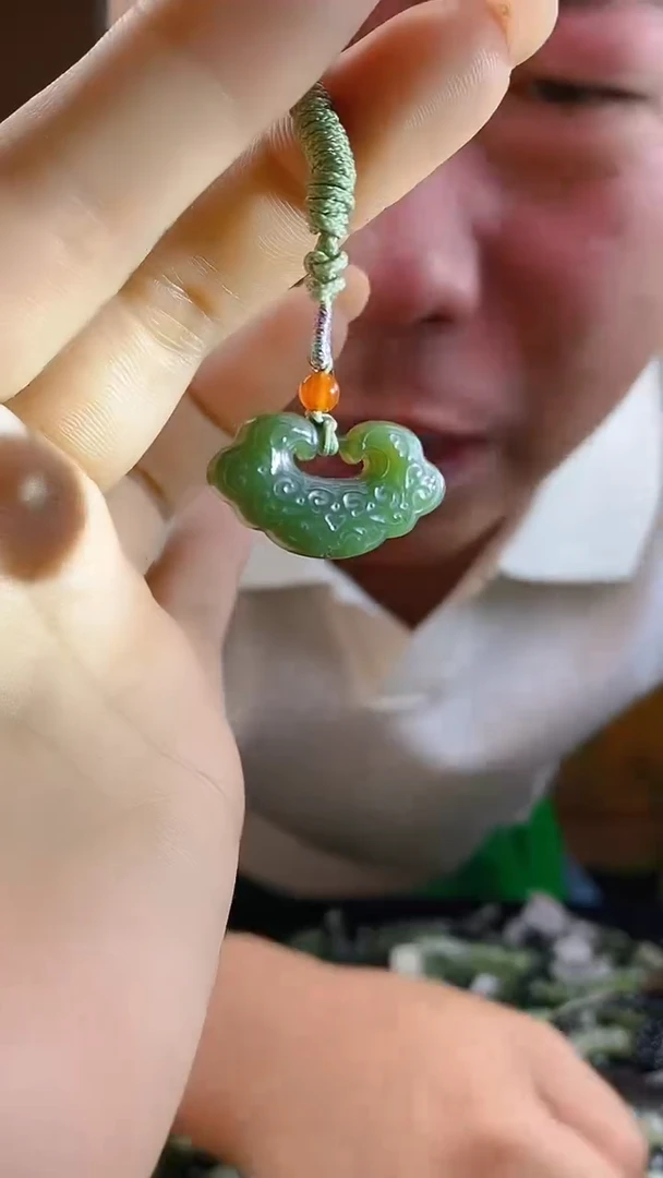 和田玉未镶嵌颈饰多样性发货，拍一发一