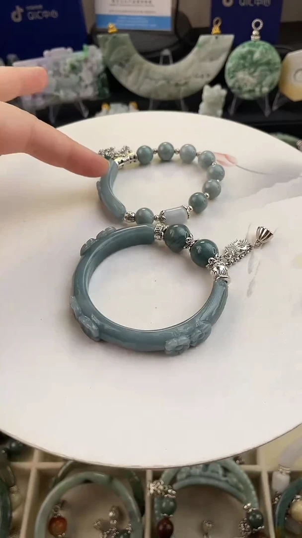 未镶嵌手链翡翠一***开手工定制默认微瑕主播介绍为准