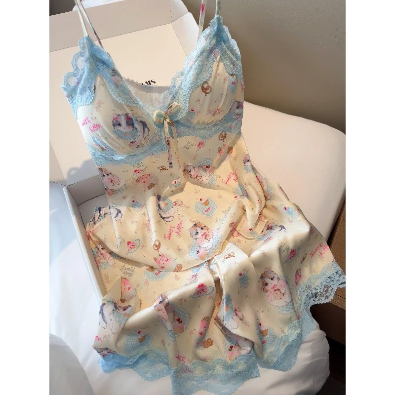 纯欲蕾丝花边小猫冰丝睡衣女2025夏季新款吊带短裤外穿家居服套装