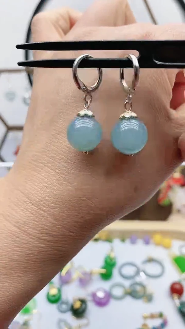 未镶嵌石英质玉（天山翠）耳饰173