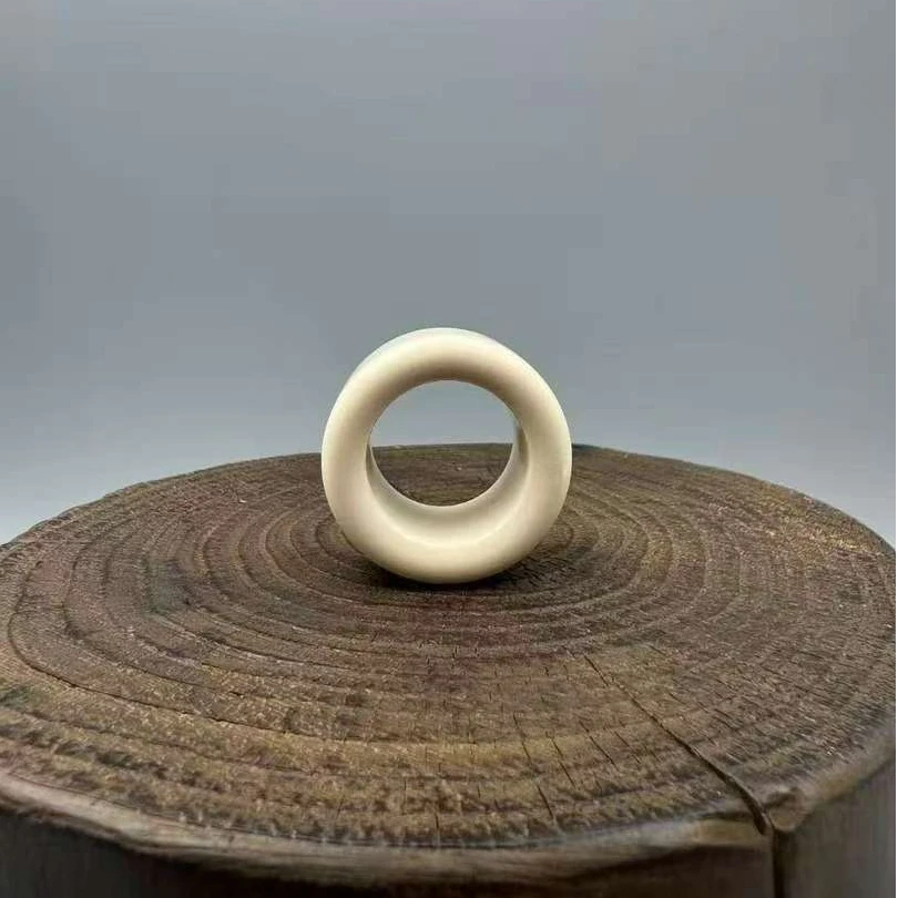 编号 M50510 猛犸牙素扳指猛犸牙扳指，料子极润，果冻料，镜面高抛