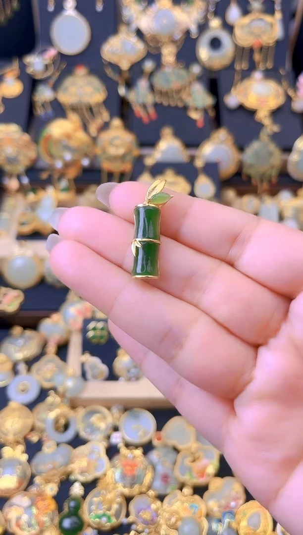 和田玉银S925镀金镶嵌颈饰碧玉竹节吊坠