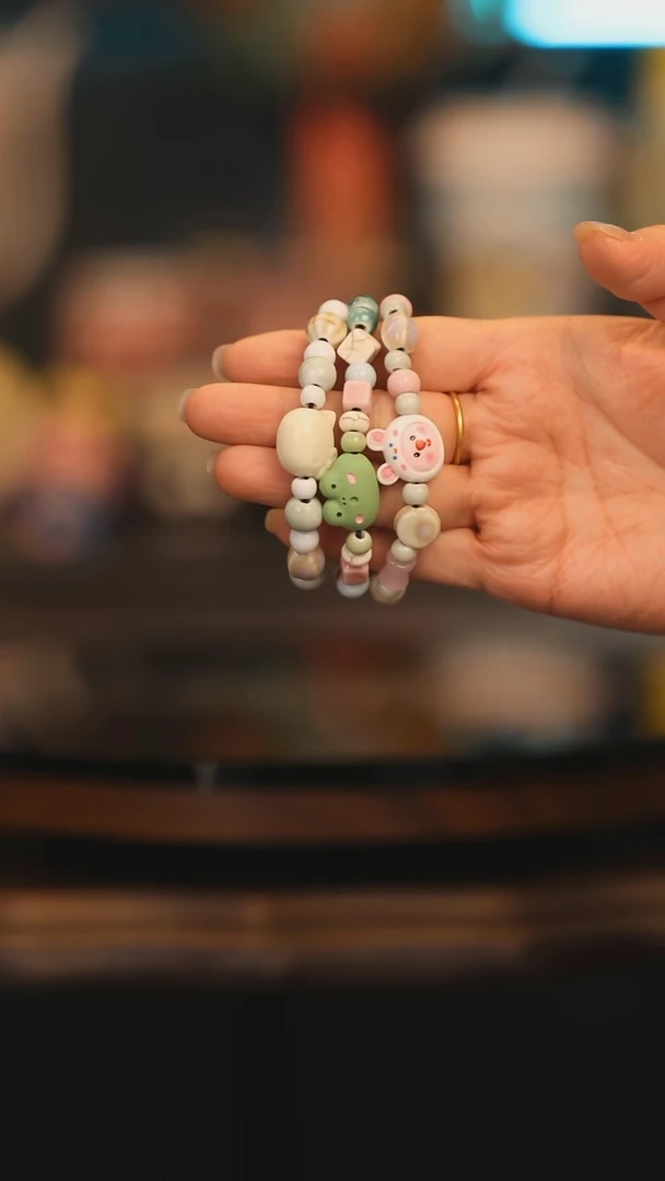 【闪购商品】摆件随机画片三串景德镇釉下彩绘设计师款陶瓷