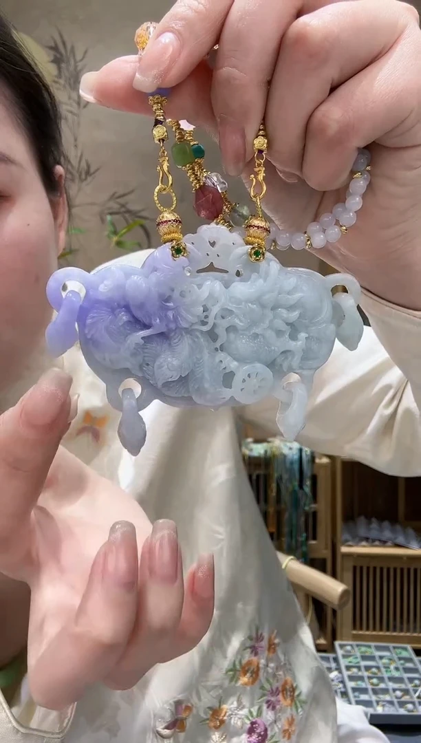 【闪购商品】翡翠颈饰未镶嵌吊坠