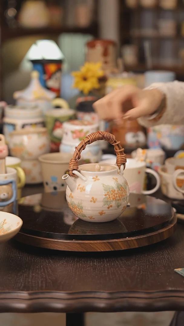 摆件景德镇釉下彩绘设计师款式陶瓷