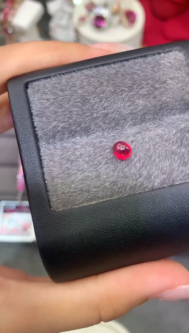 裸石尖晶石素面 红色调 0.91ct