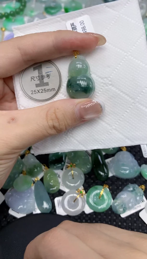 颈饰18K金镶嵌翡翠11111111